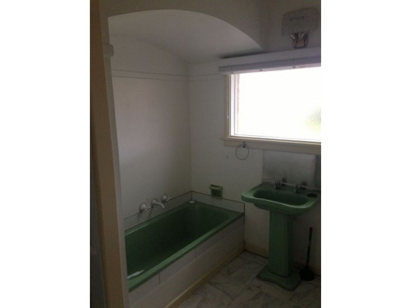 47 Melbourne Road, Drumcondra VIC 3215