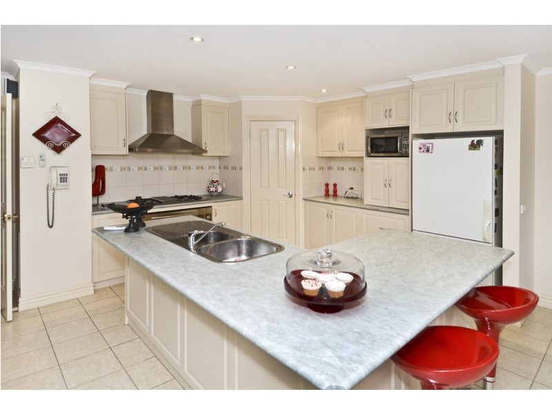 14 Tresco Court, St Albans Park VIC 3219