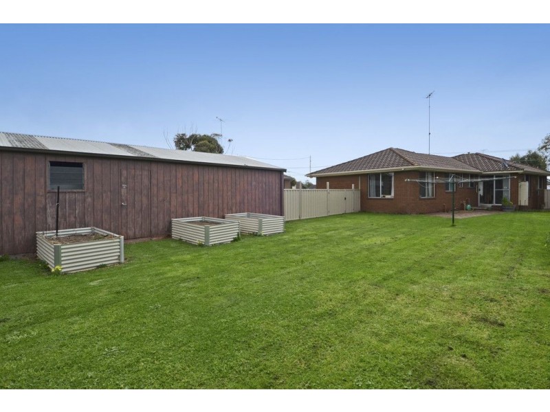 31 Melva Crescent, Whittington VIC 3219