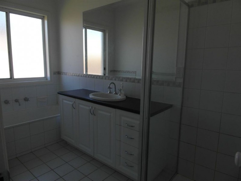 6 Buttercup Drive, Waurn Ponds VIC 3216