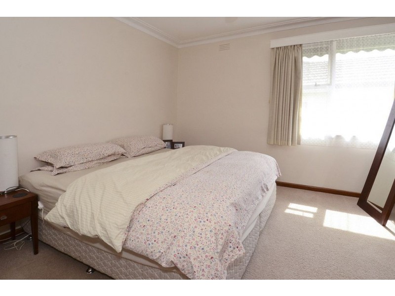 74 Ballarat Road, Hamlyn Heights VIC 3215