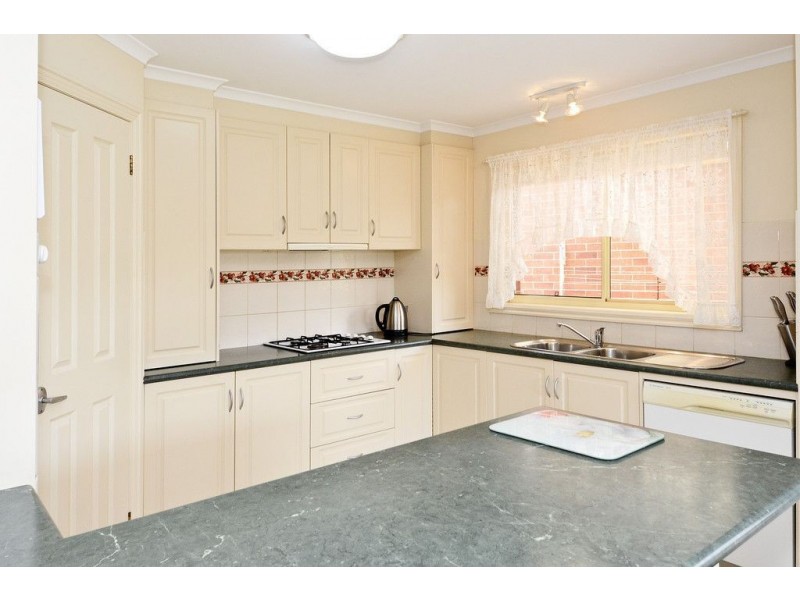 9 Taras Court, St Albans Park VIC 3219