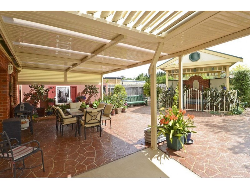 9 Taras Court, St Albans Park VIC 3219