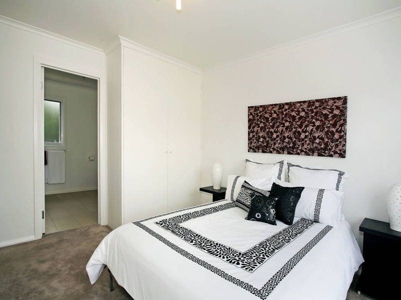 10/6-8 Stafford Street, Herne Hill VIC 3218