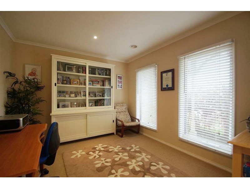 17 Cadarga Court, Grovedale VIC 3216