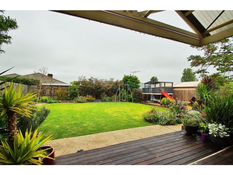 17 Cadarga Court, Grovedale VIC 3216