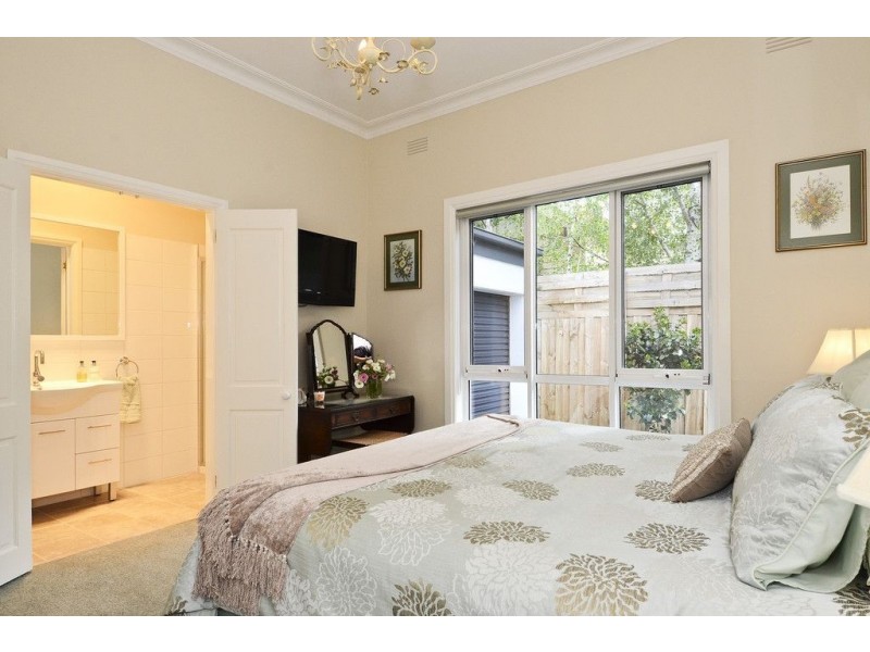 10 Drumcondra Avenue, Drumcondra VIC 3215