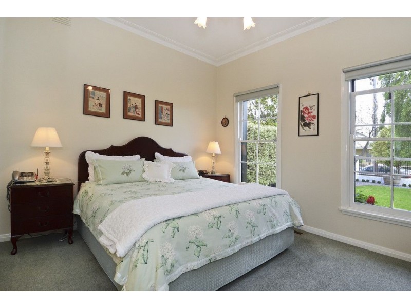 10 Drumcondra Avenue, Drumcondra VIC 3215