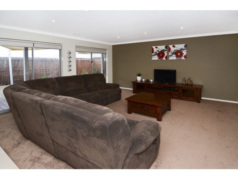 62 Curtain Drive, Leopold VIC 3224