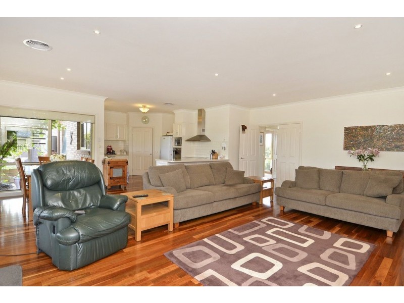 15 Fleurs Lane, Batesford VIC 3221