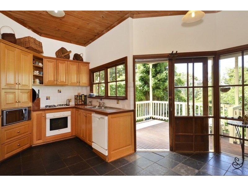 9 Normanby St, East Geelong VIC 3219