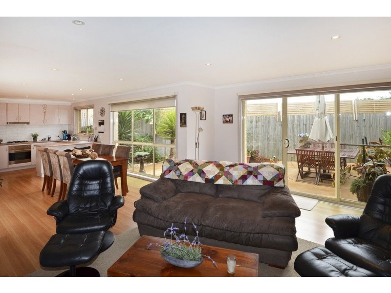 3/40 Glover  St, Newcomb VIC 3219