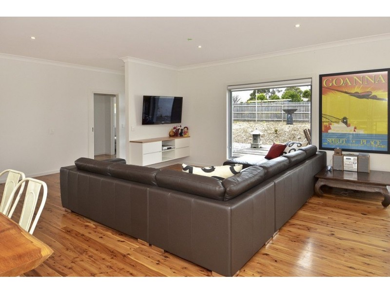 54 Greenfields Dve, Moriac VIC 3240