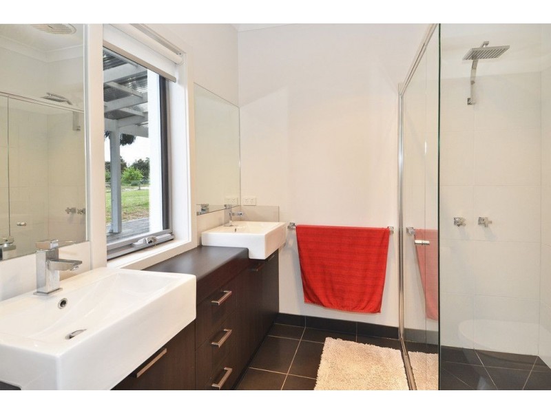 54 Greenfields Dve, Moriac VIC 3240