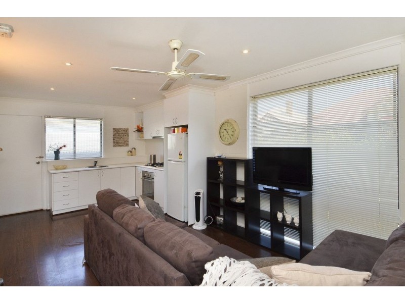 3/30 Albert St, Geelong West VIC 3218