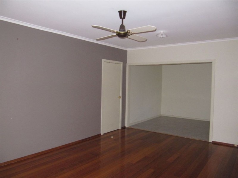 2 Hering Court, Thomson VIC 3219