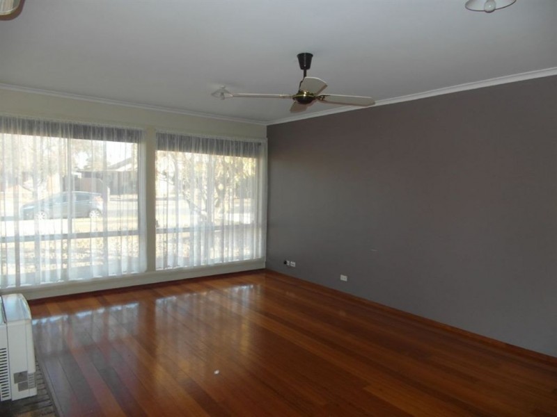 2 Hering Court, Thomson VIC 3219