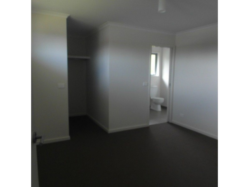 4/2-4 Godfrey Street, East Geelong VIC 3219