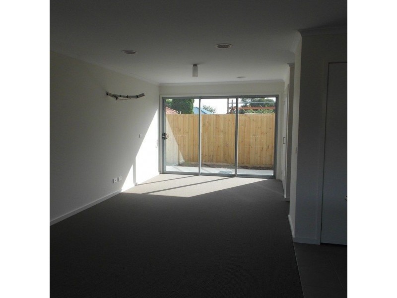 4/2-4 Godfrey Street, East Geelong VIC 3219