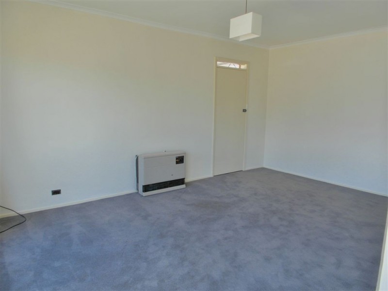 15 Saturn Street, Newcomb VIC 3219
