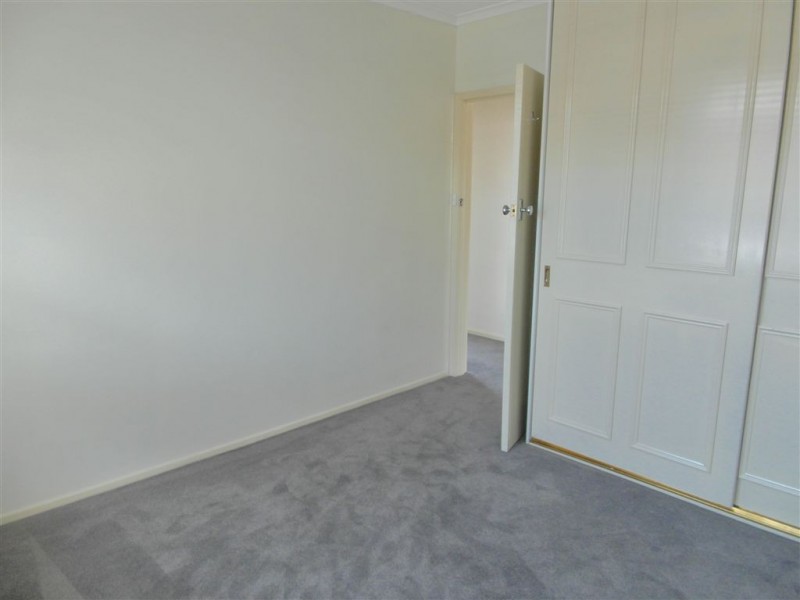15 Saturn Street, Newcomb VIC 3219