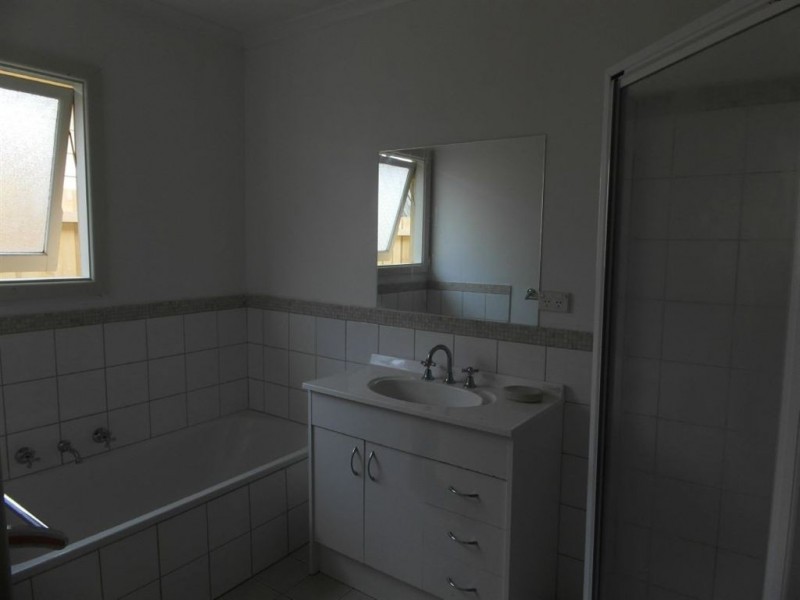 26 Ivy Street, Newcomb VIC 3219