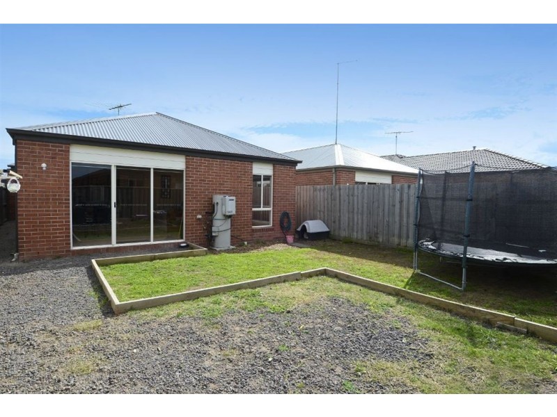 2/15 Bradford Street, St Albans Park VIC 3219