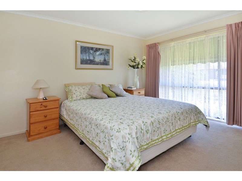 113 Heyers Rd, Grovedale VIC 3216