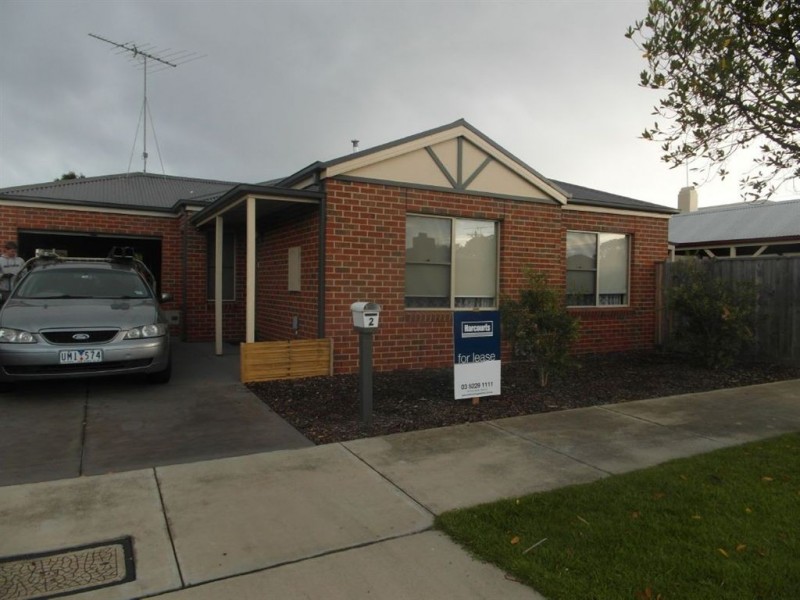 2 Francis, Newcomb VIC 3219