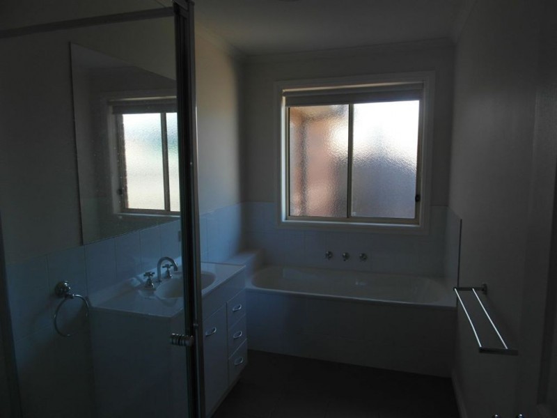 2/26 Ferguson Road, Leopold VIC 3224