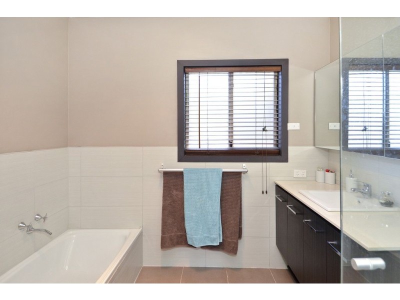 7 Pinder Crt, St Albans Park VIC 3219