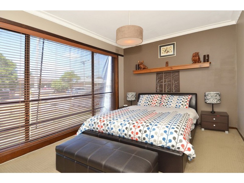 7 Pinder Crt, St Albans Park VIC 3219