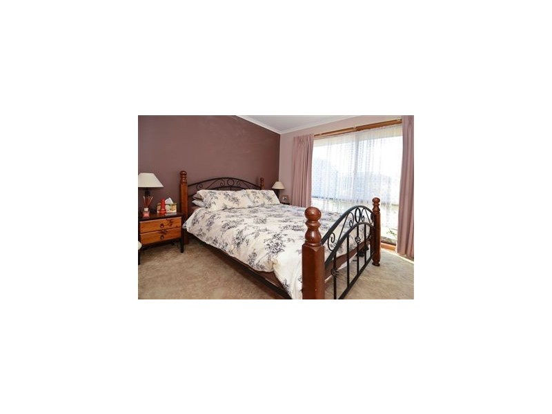 36 Orbit Drive, Whittington VIC 3219