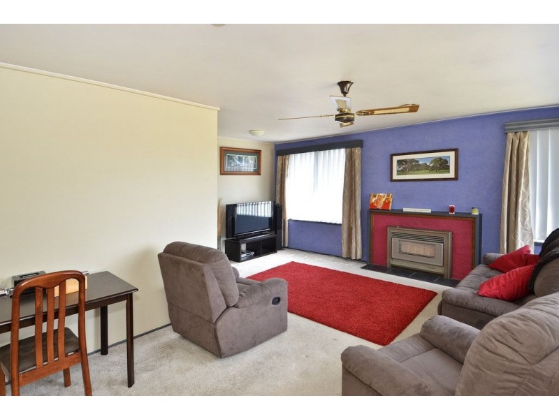 13 Andrew St, Newcomb VIC 3219
