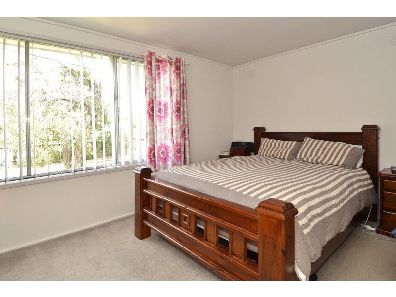 13 Andrew St, Newcomb VIC 3219