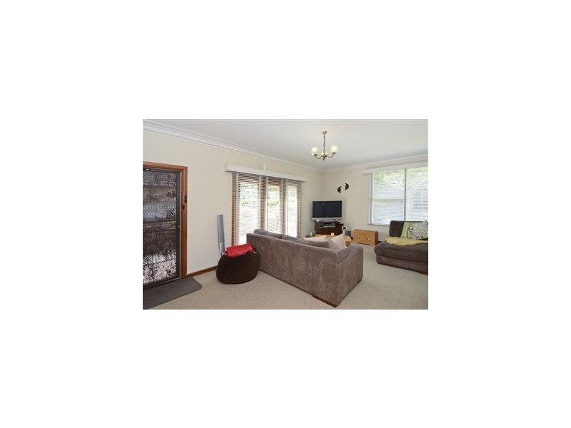 74 Ballarat Road, Hamlyn Heights VIC 3215