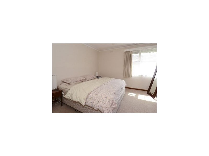 74 Ballarat Road, Hamlyn Heights VIC 3215