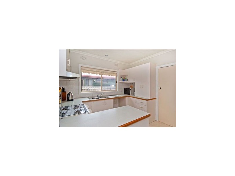 19 Breadalbane Street, Newcomb VIC 3219