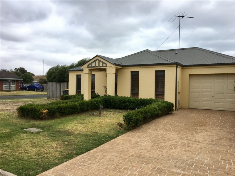 1 Taminga Mews, St Albans Park VIC 3219