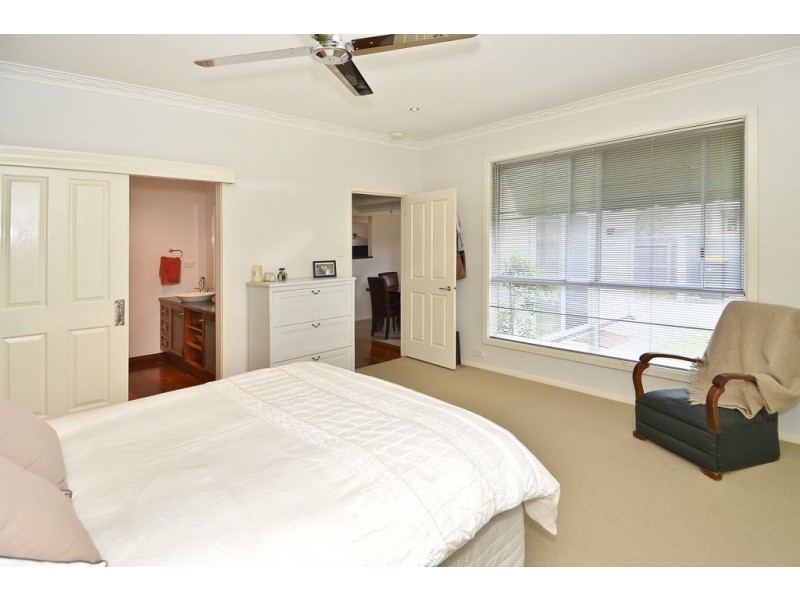 25 Ivy St, Newcomb VIC 3219