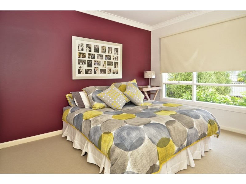 25 Ivy St, Newcomb VIC 3219