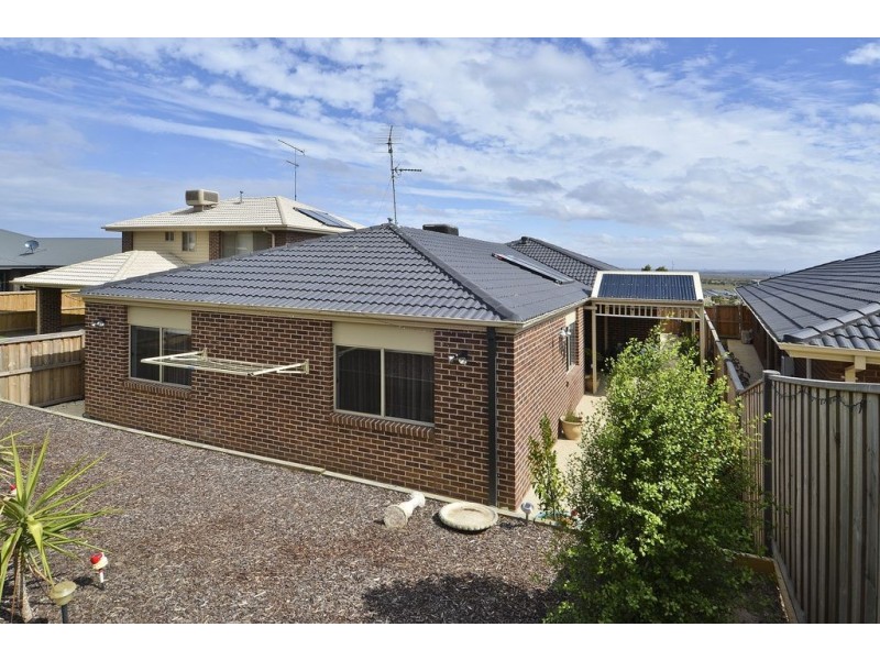 16 Fairvista Ave, Leopold VIC 3224