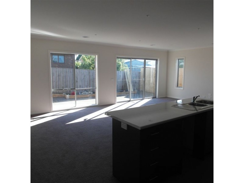 3/1 Pitman Street, Newcomb VIC 3219