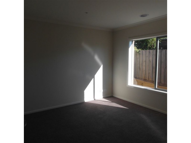 3/1 Pitman Street, Newcomb VIC 3219