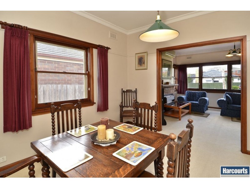 18 Read St, Newtown VIC 3220