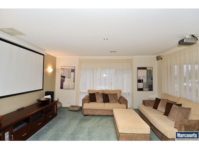 19-21 Birchwood Dve, St Albans Park VIC 3219