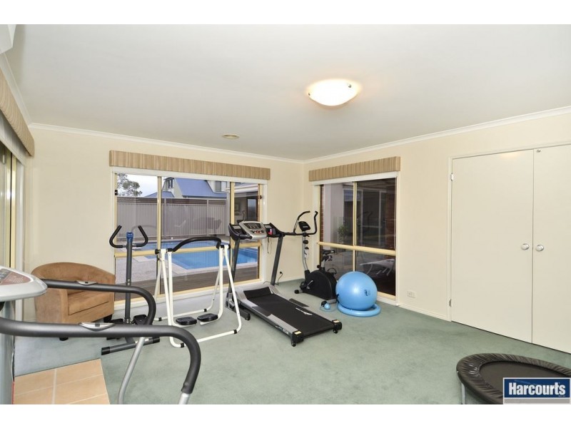 19-21 Birchwood Dve, St Albans Park VIC 3219