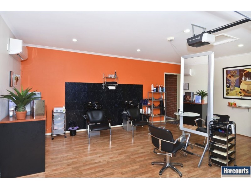 19-21 Birchwood Dve, St Albans Park VIC 3219