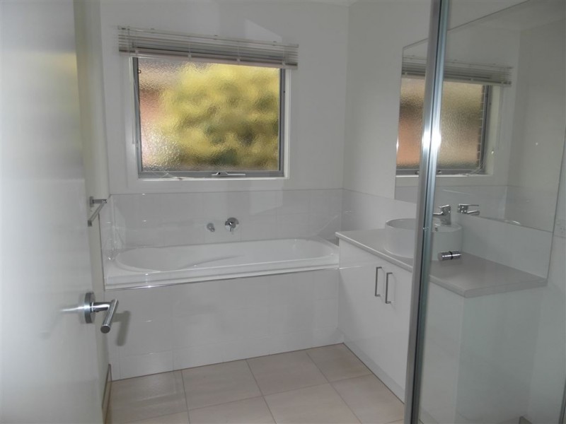 16/5 Peter Street, Grovedale VIC 3216