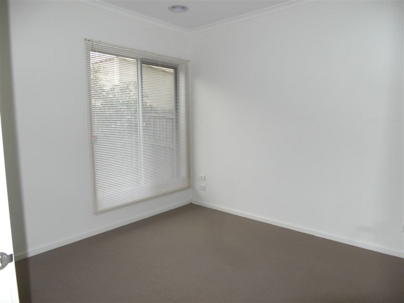 16/5 Peter Street, Grovedale VIC 3216